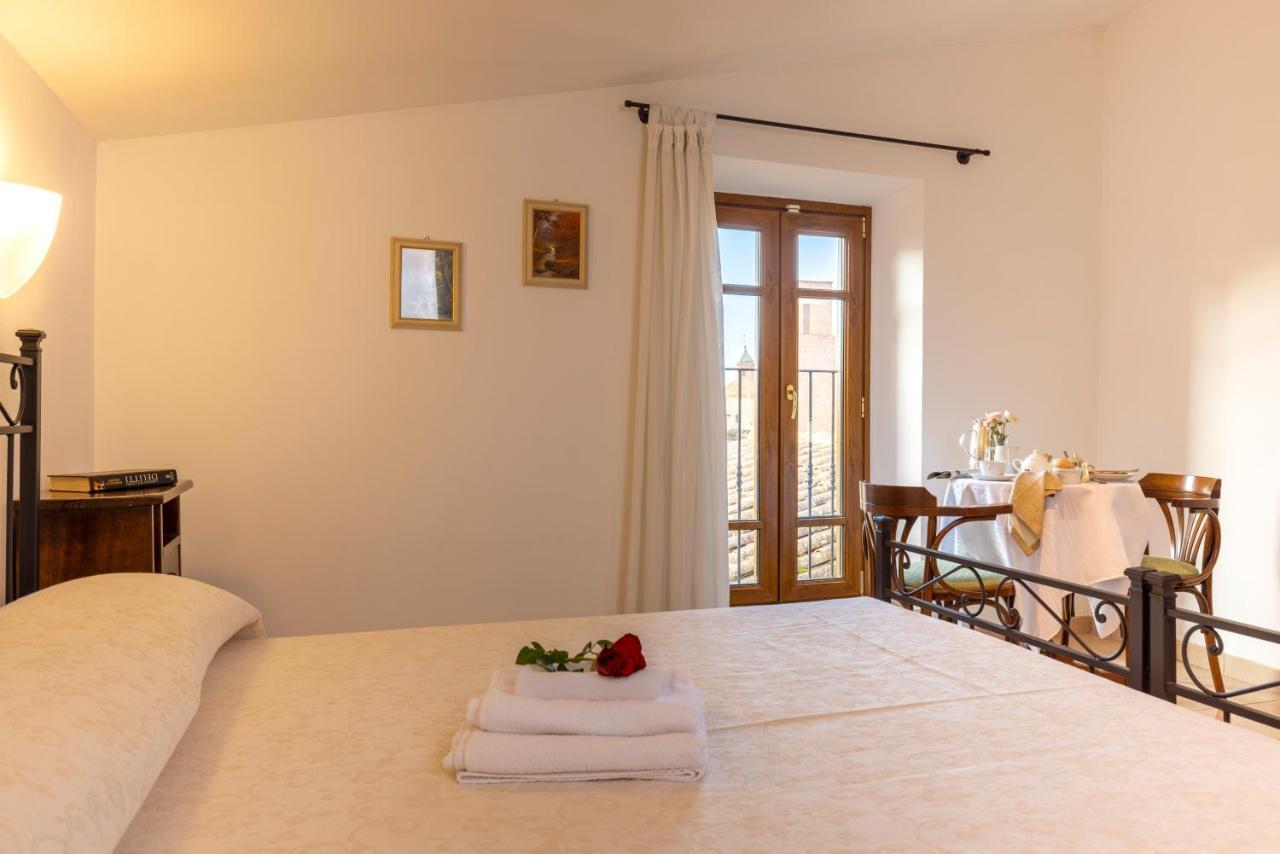 Hotel La Pace Asciano Esterno foto