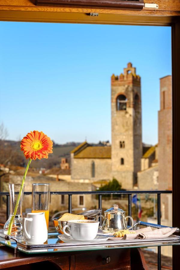 Hotel La Pace Asciano Esterno foto