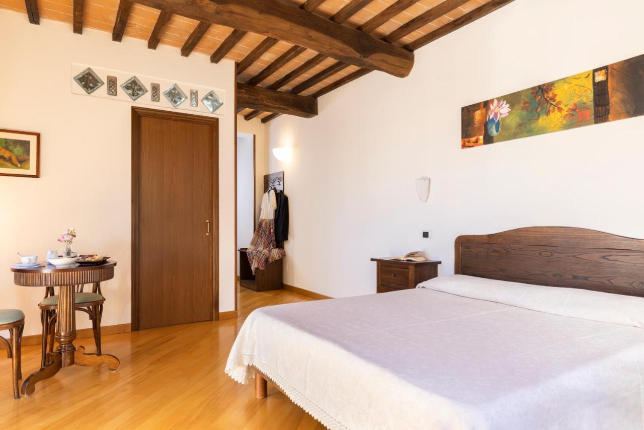 Hotel La Pace Asciano Esterno foto
