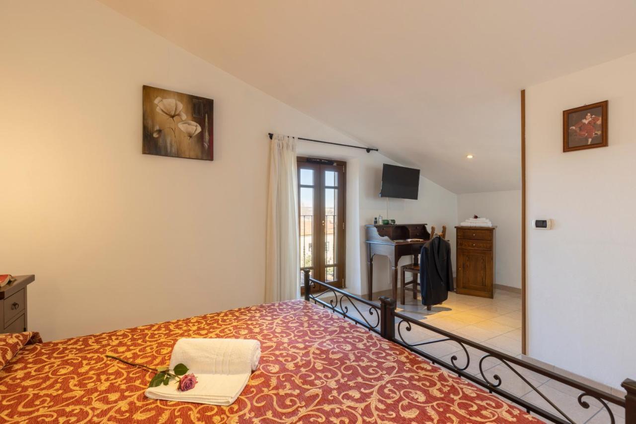 Hotel La Pace Asciano Esterno foto